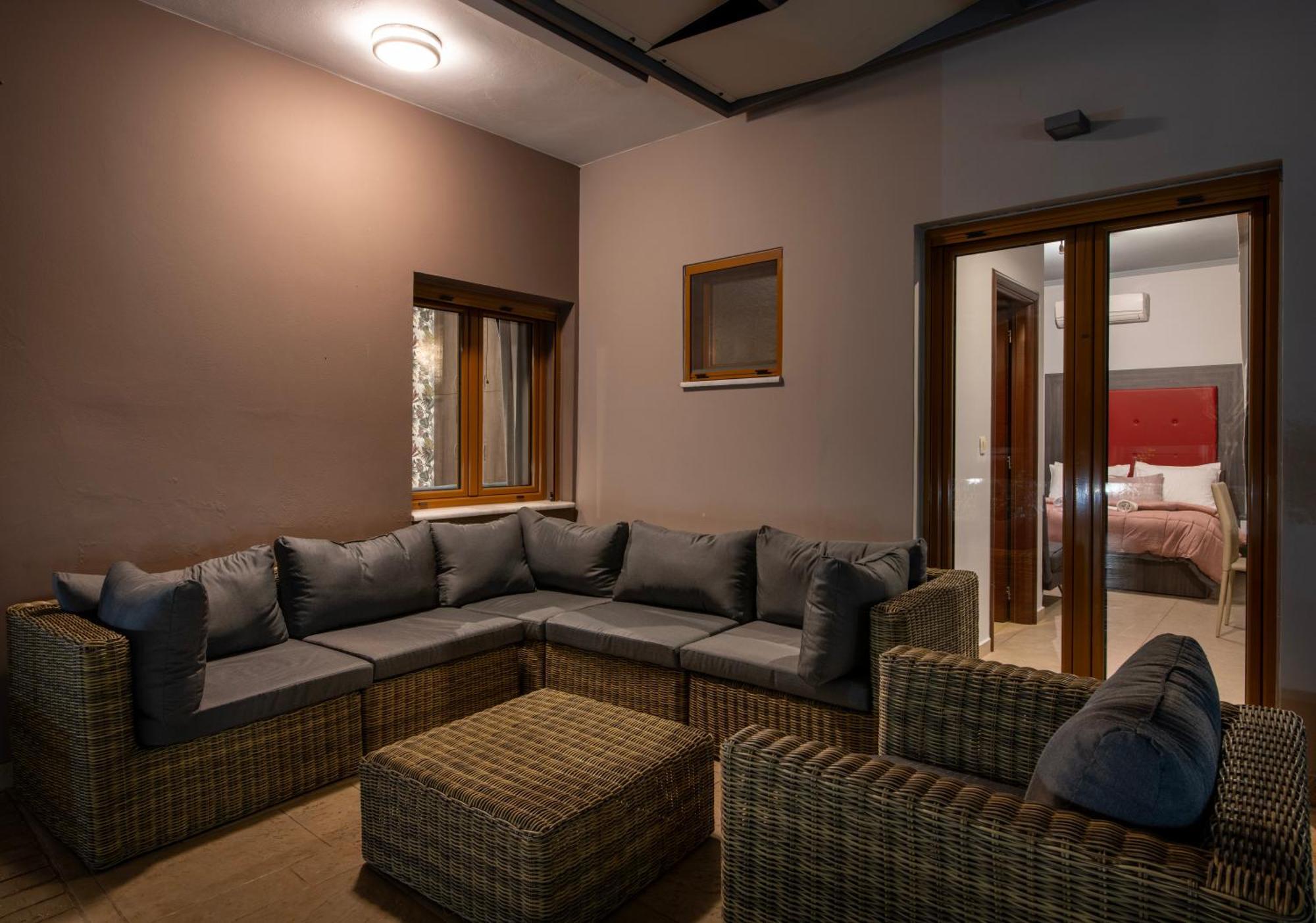 Villa Lady Dafni With Private Heated Pool Maleme Exterior foto