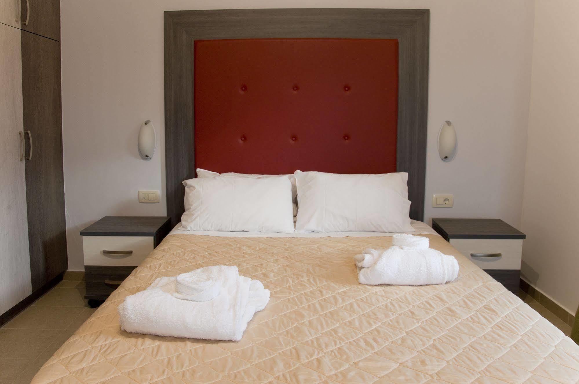 Villa Lady Dafni With Private Heated Pool Maleme Exterior foto